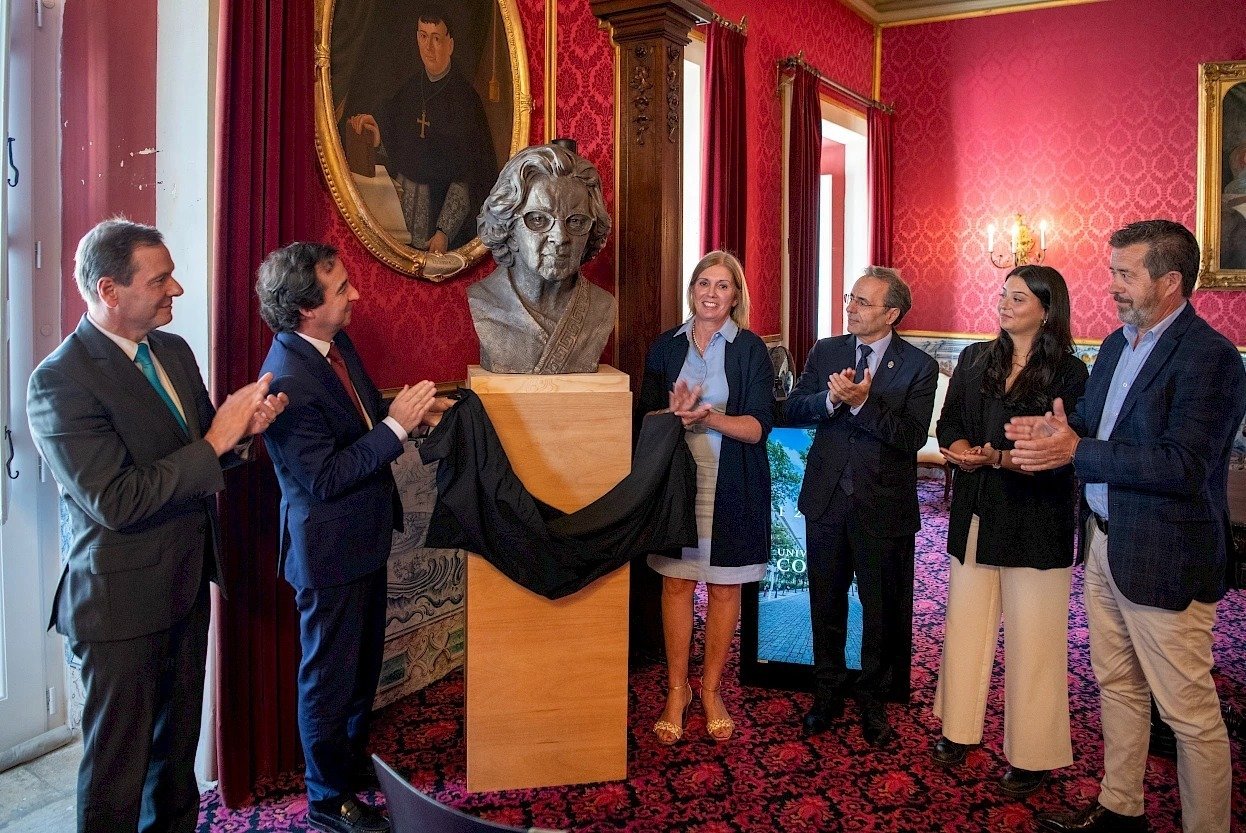 Universidade de Coimbra lançou livro “Saeculum” em homenagem a Maria Helena da Rocha Pereira