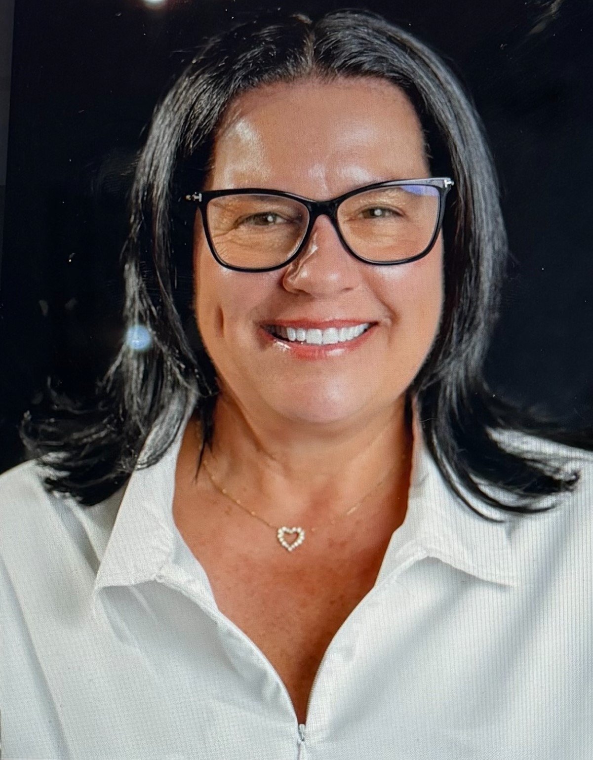 Colleen Hood Associates with the North Scottsdale Office of Coldwell Banker Realty