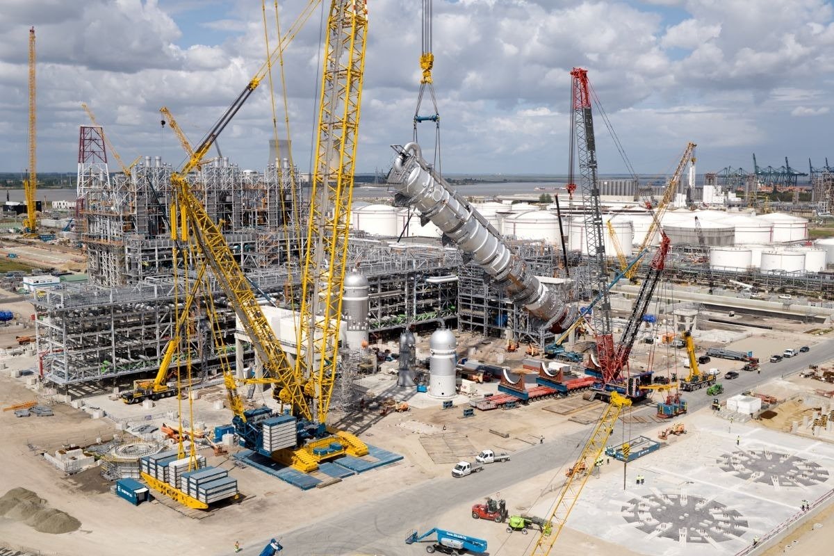 Sarens completes major milestones in INEOS Project One, to become one of the world's largest ethylene cracker plants once commissioned in 2026