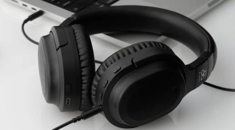 Games Revolution - Final UX3000 SV Headphone Review