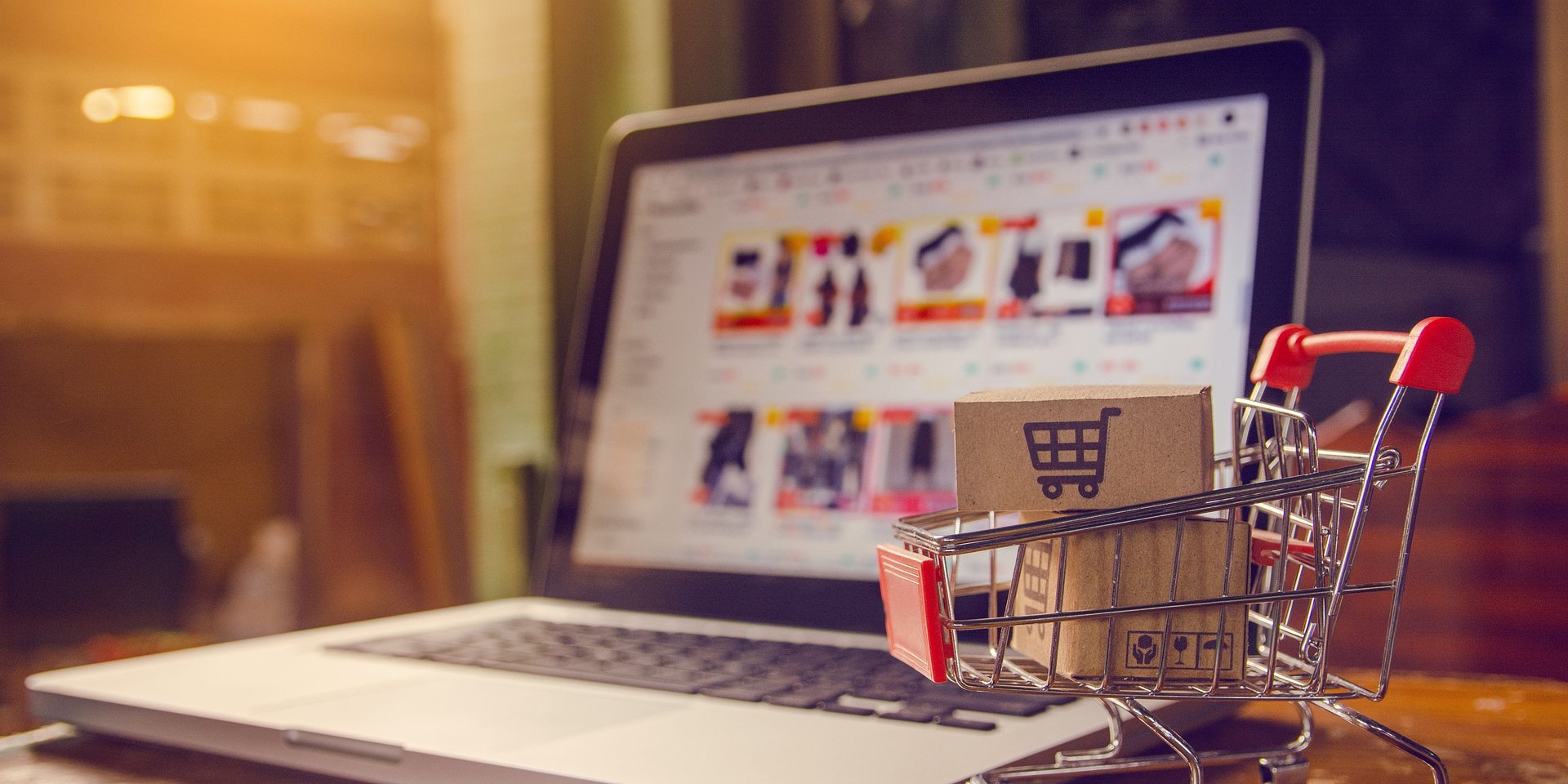 Sezonowość w e-commerce – jak freelancerzy pomagają skalować sprzedaż bez ryzyka
