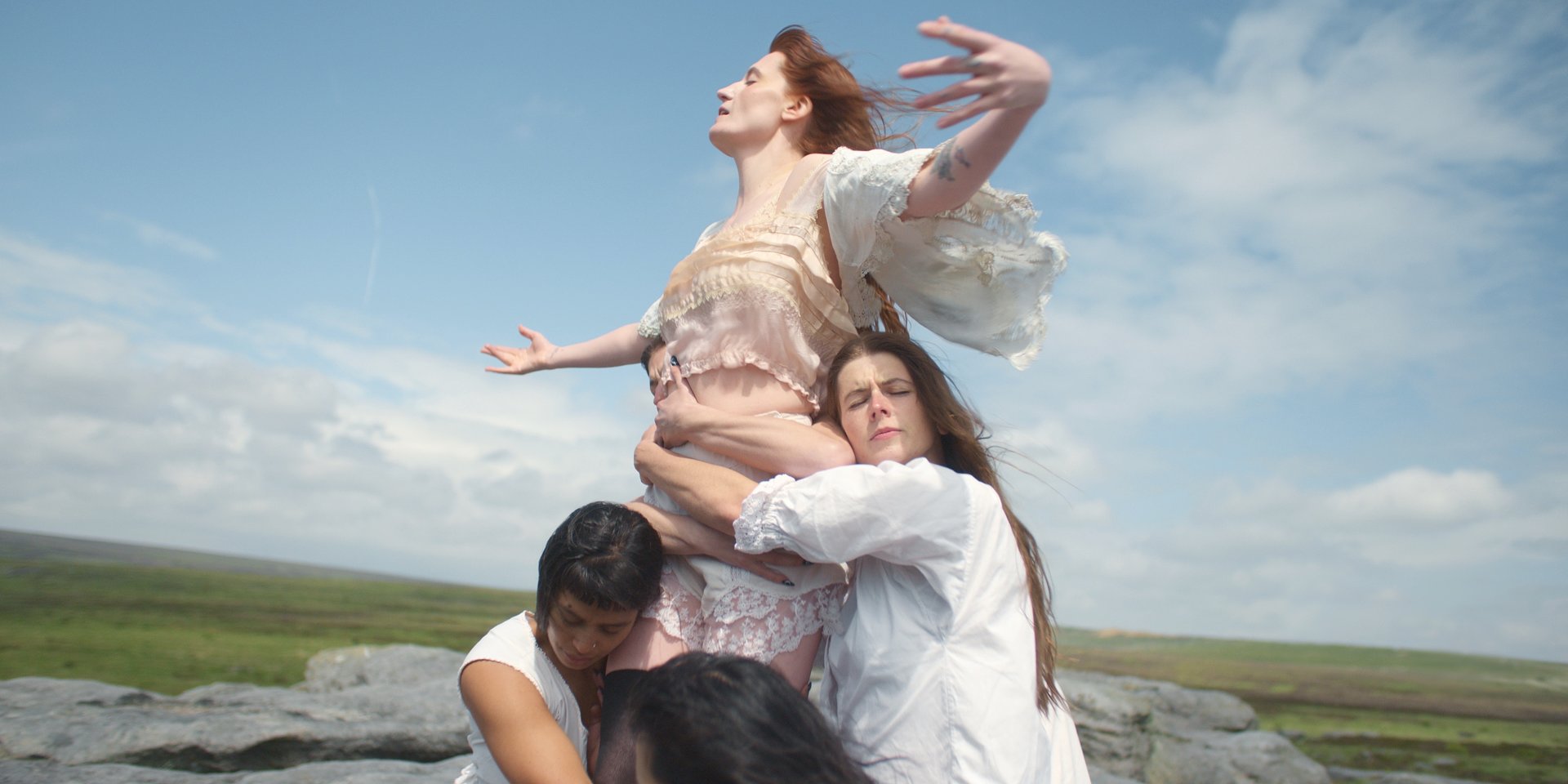 Florence + the Machine z nowym singlem i teledyskiem „Sympathy Magic”