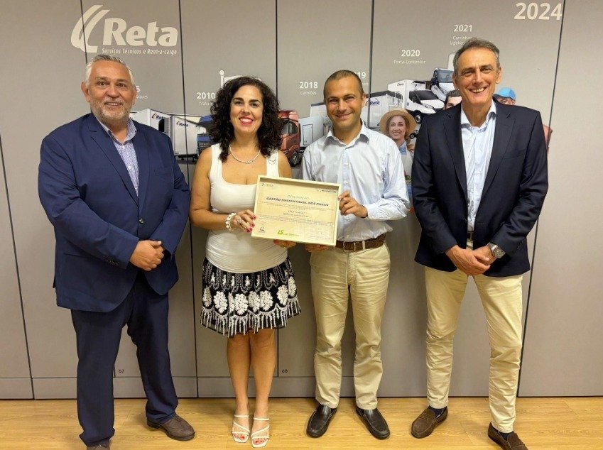 Luís Simões recebe reconhecimento da Michelin pela sua gestão sustentável de pneus