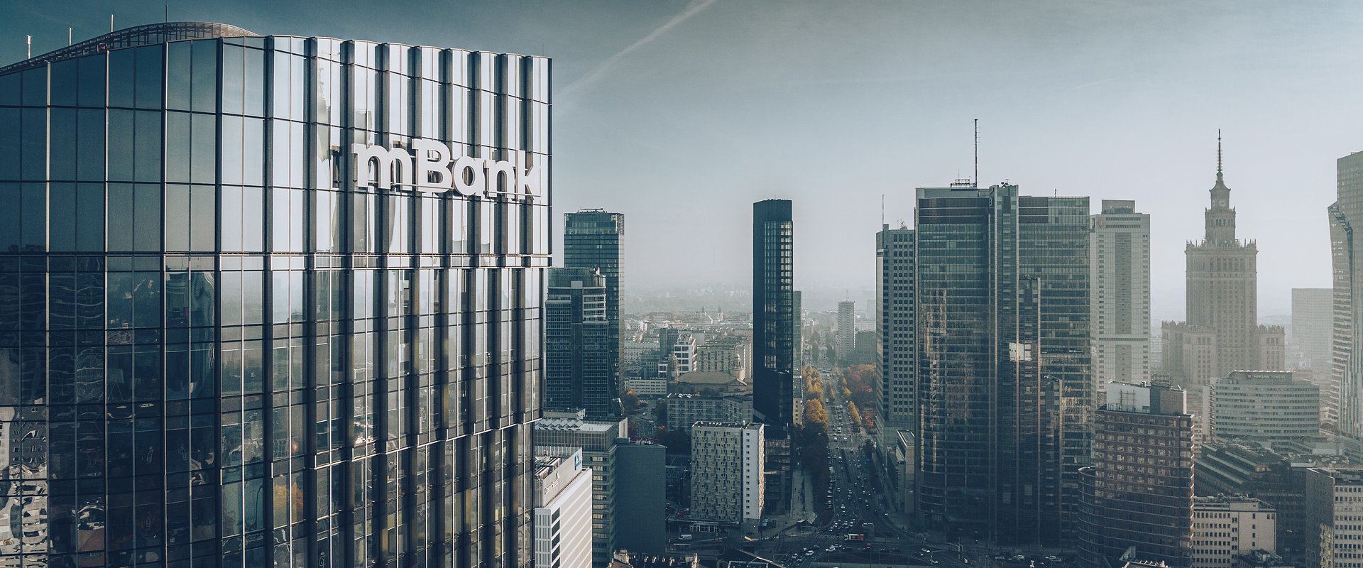 837 mln zł zysku netto, rekordowa sprzedaż hipotek i nowa strategia – mBank ruszył „Całą naprzód”