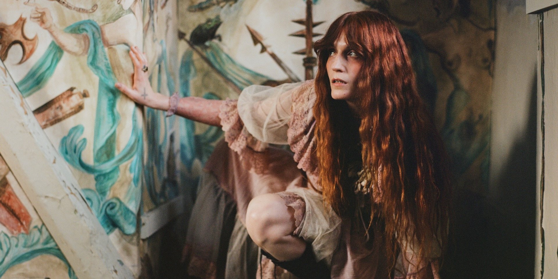„Everybody Scream” – nowy album Florence + The Machine już dostępny