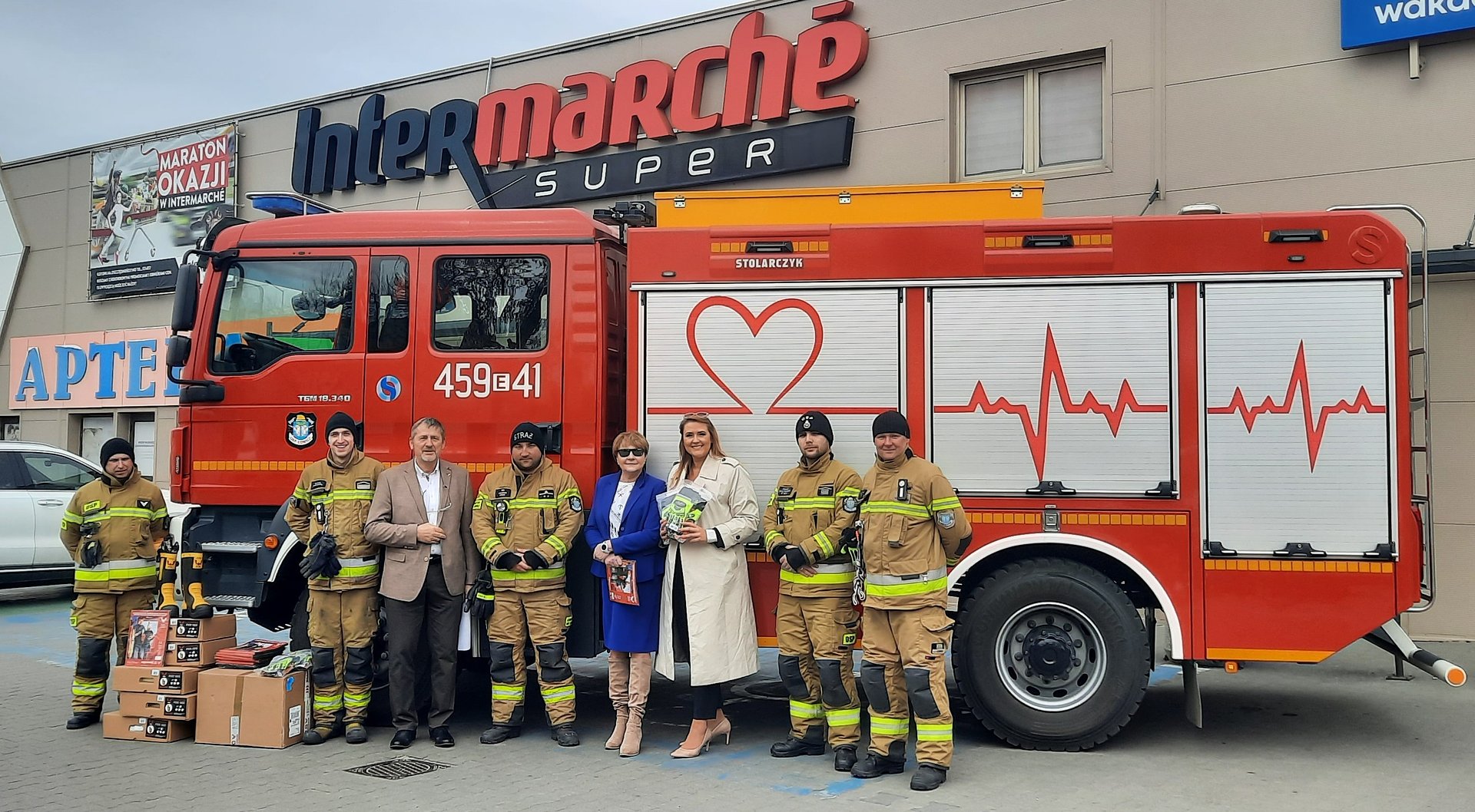 Milion złotych na wsparcie strażaków z Ochotniczych Straży Pożarnych od Grupy Muszkieterów