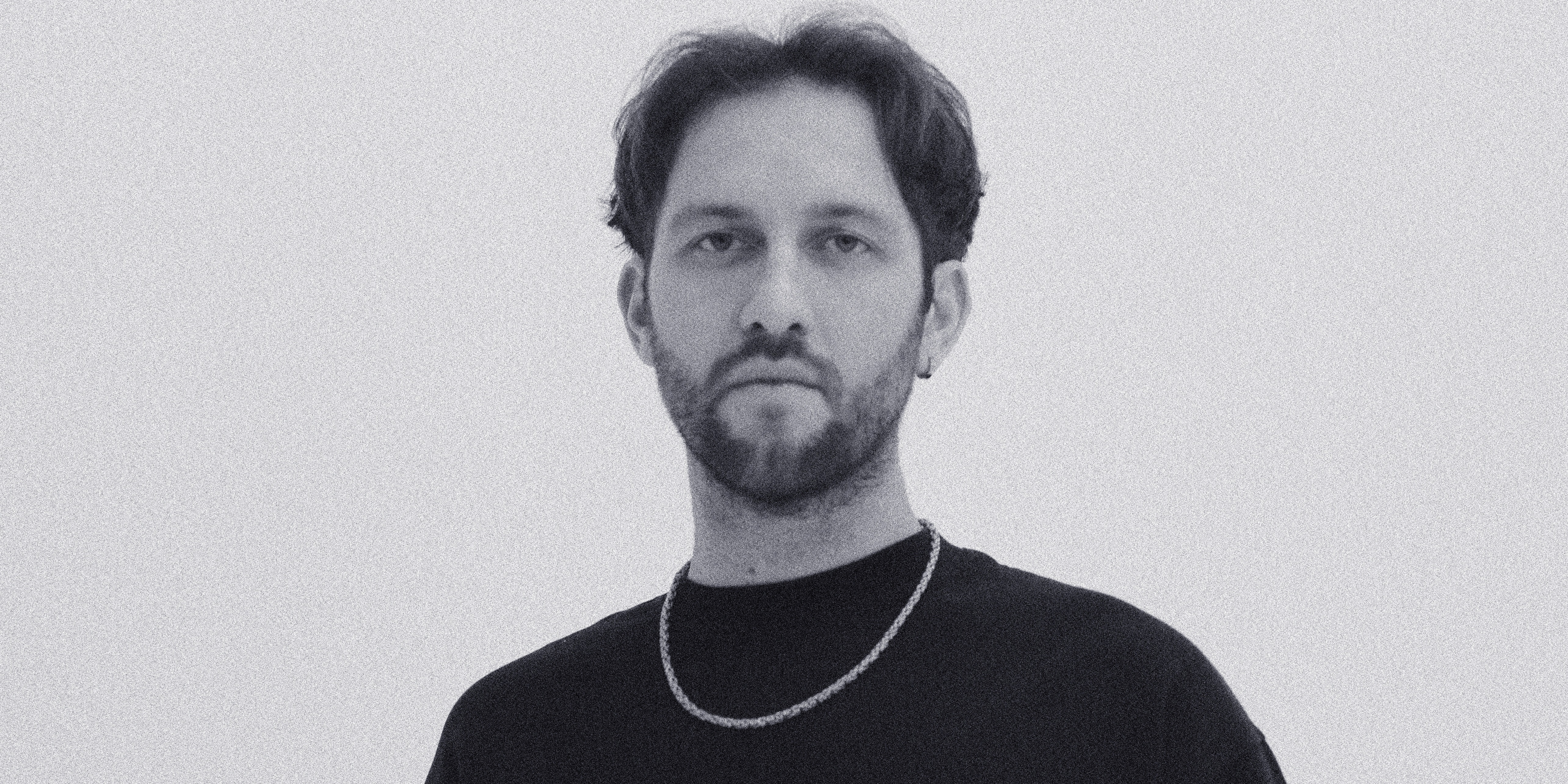 INDEB i Rów Babicze z nowym singlem „Emeryci” – emocje, chaos i poszukiwanie spokoju