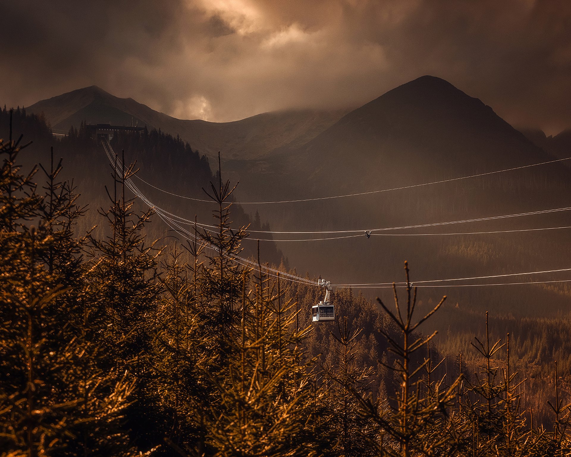 Kasprowy Wierch, Solina, Góra Żar i Góra Parkowa dostępne dla turystów po jesiennych przeglądach technicznych kolei