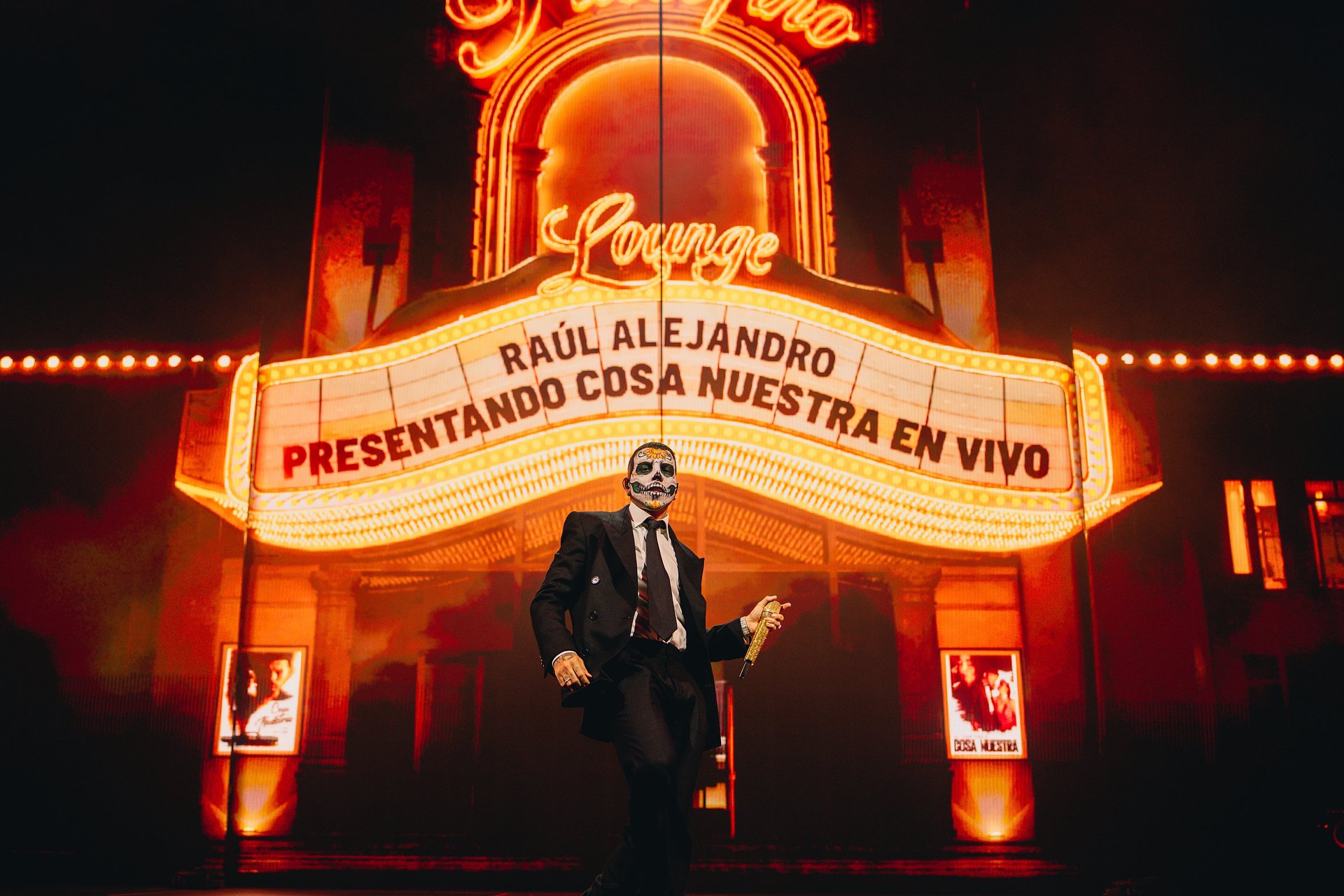 RAUW ALEJANDRO CONVIERTE AL PALACIO DE LOS DEPORTES EN EL EPICENTRO DEL POP LATINO