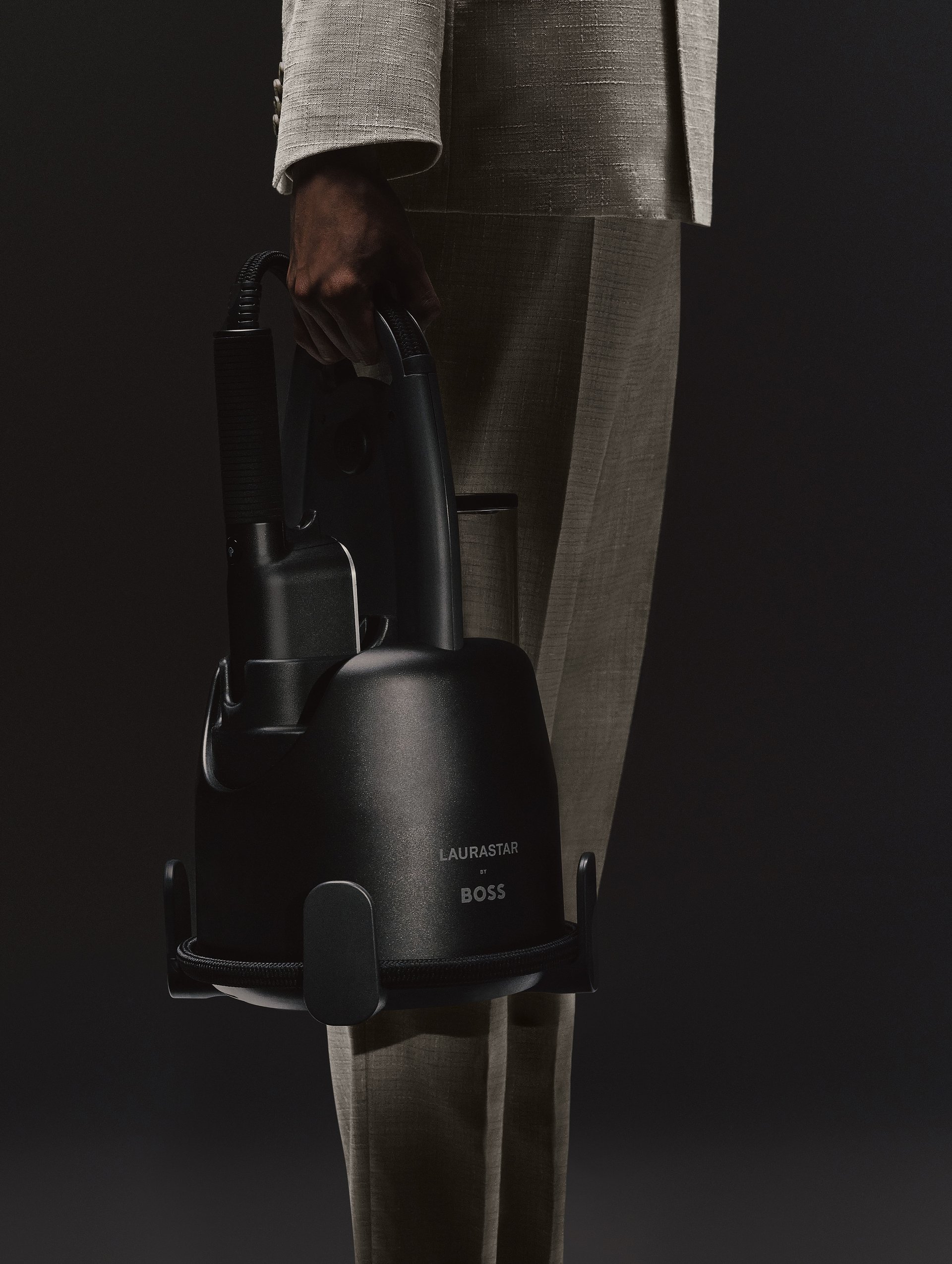 Laurastar x BOSS – wyjątkowa kolekcja steamerów premium już dostępna w Polsce