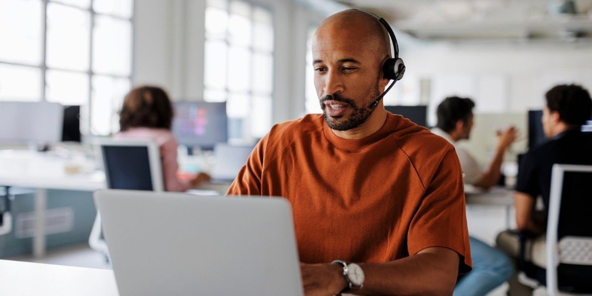 Kyndryl rozszerza zdolności swojej agentowej sztucznej inteligencji, co pozwoli klientom wdrażać AI na większą skalę w ich organizacjach