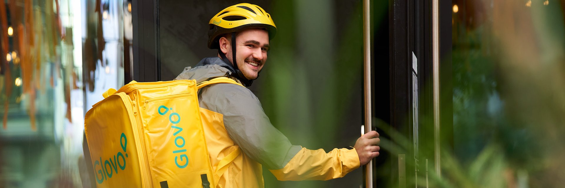 MediaMarkt i Glovo rozpoczynają współpracę. Elektronika po raz pierwszy w aplikacji delivery