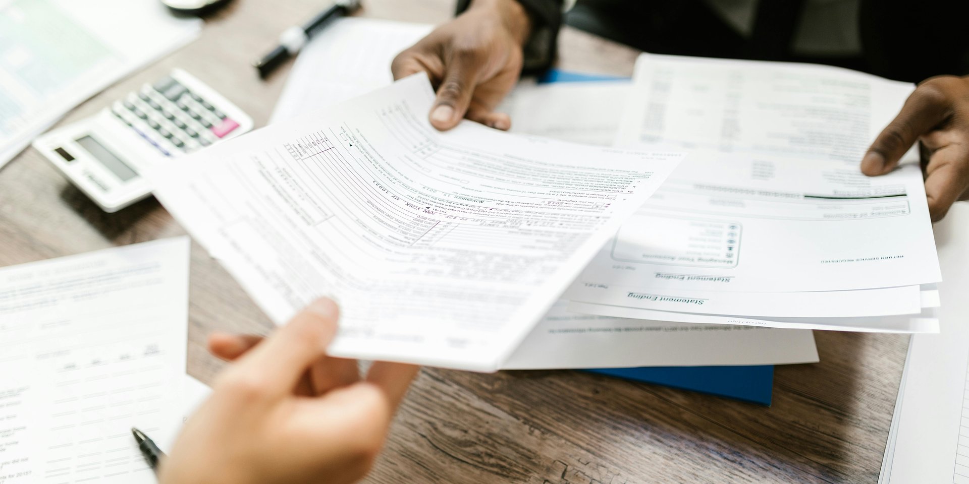 Dlaczego pracodawcy nie chcą publikować widełek wynagrodzeń? Badanie Candidate Experience 2025