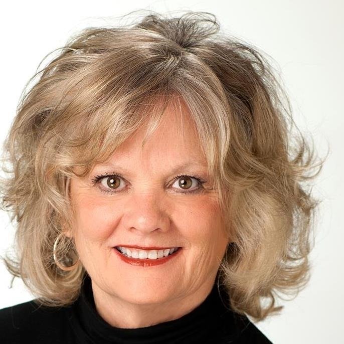 Martha "Marty" Sage Associates with the Green Valley-Continental Office to Coldwell Banker Realty