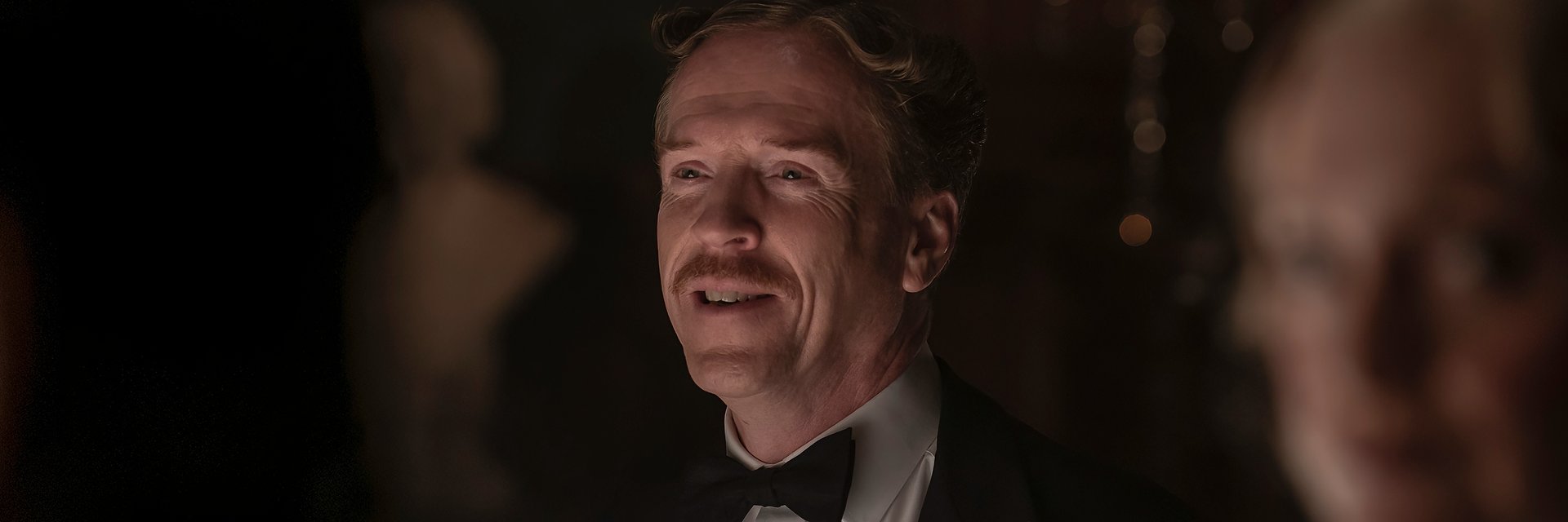 Prezentujemy plakat komedii WUJOWY DWÓR!