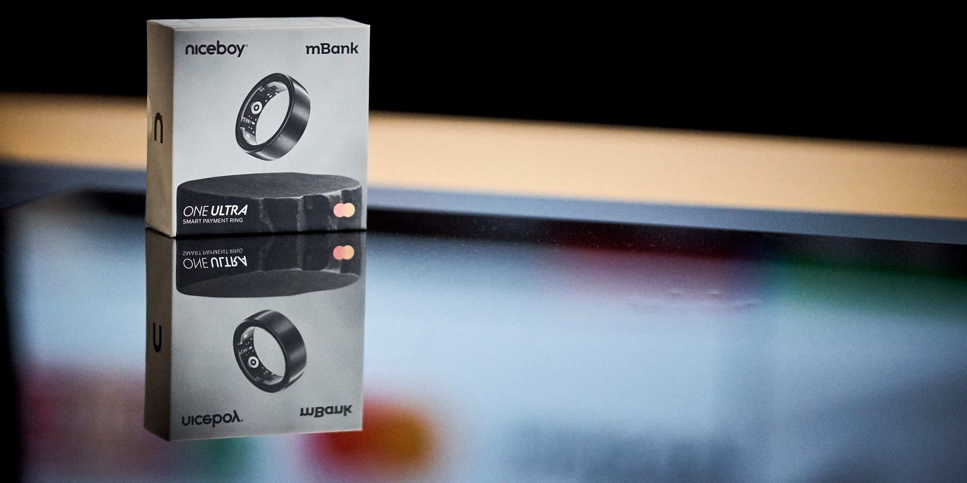 Plastik przeszedł do historii? Polacy płacą telefonem. A jutro? Jutro jest już dziś w mBanku.