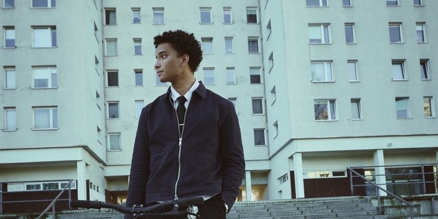 Daniel Godson wydaje Miasto i zapowiada solowy album