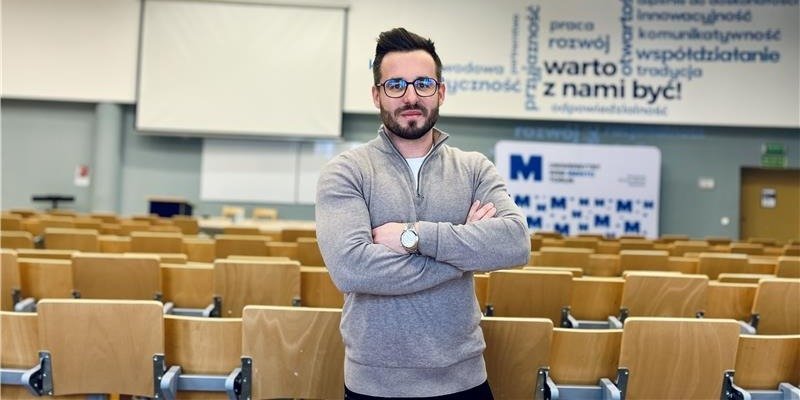 Polowanie na okazje czy na… nas? Jak błędy poznawcze sterują Twoim portfelem