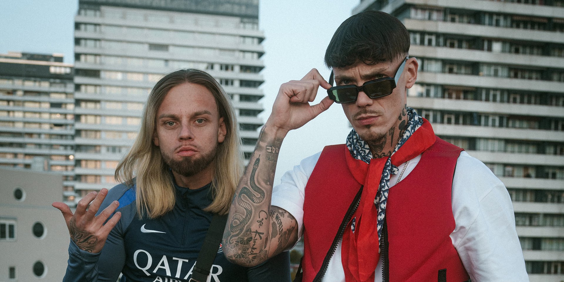 Kronkel Dom i JONNI HERMAN z wiralowym bangierem - „Tik Tok Honey” wjeżdża na pełnej