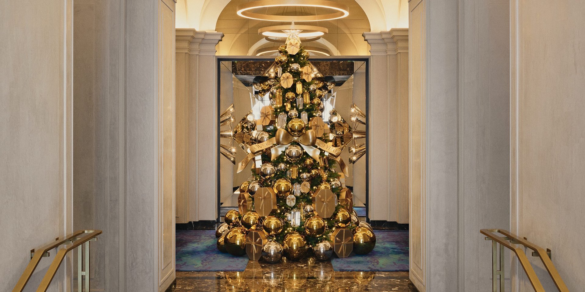 Swarovski i Raffles Europejski Warsaw celebrują wspólnie magię świąt