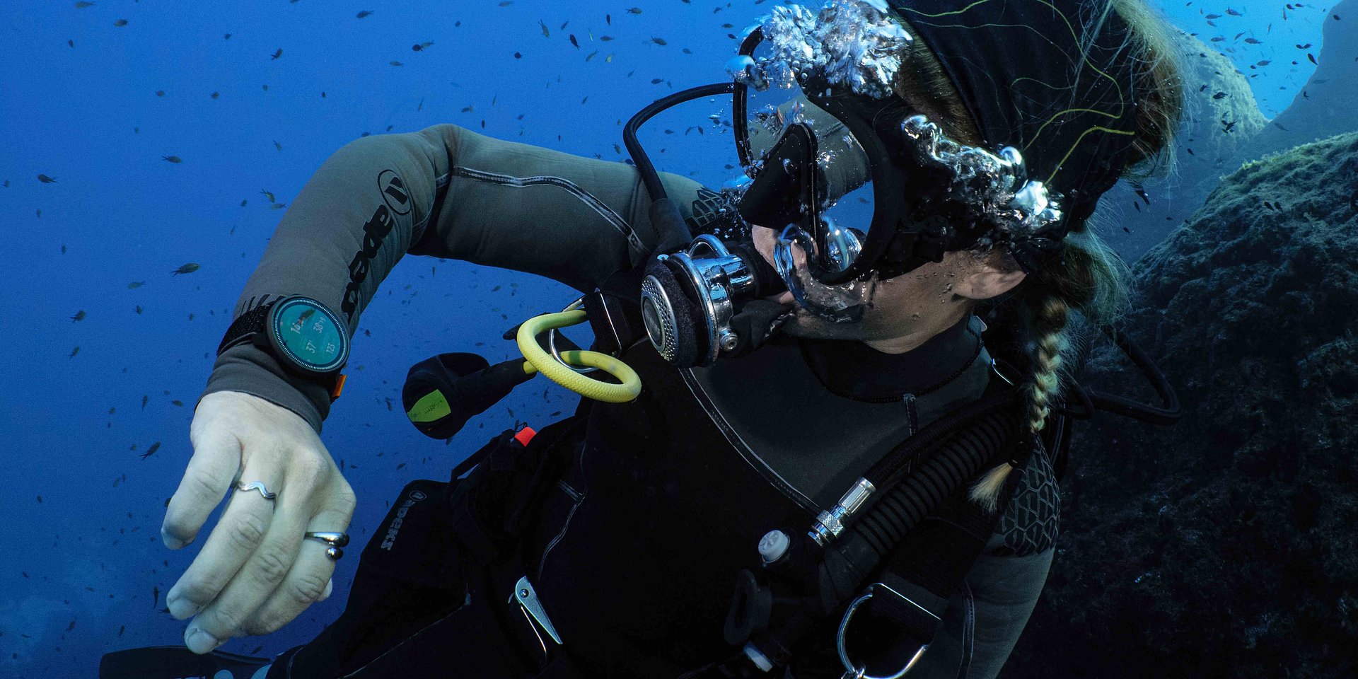 Zaprojektowane z myślą o eksploracji głębin. Suunto przedstawia komputery nurkowe serii Nautic