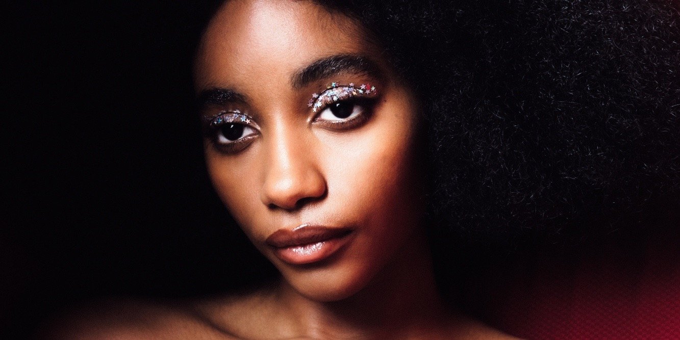 flowerovlove prezentuje pierwszą w karierze świąteczną piosenkę