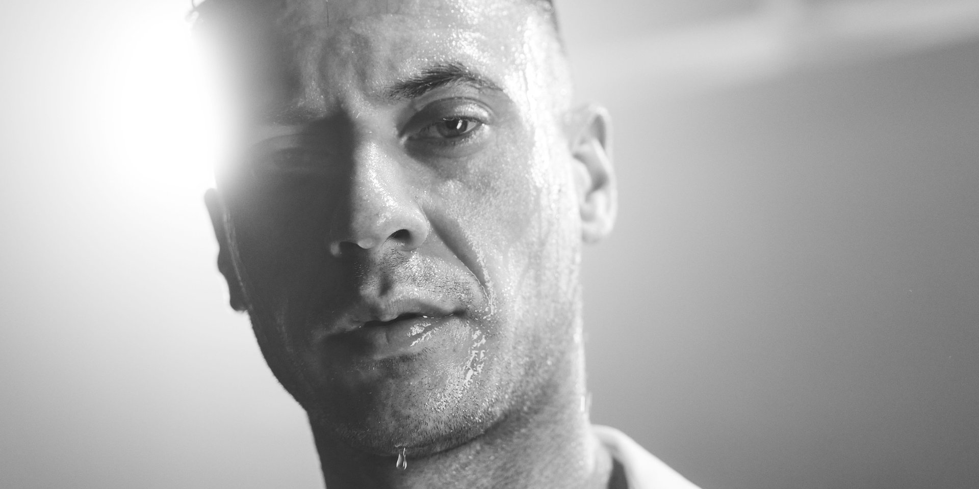 Małach prezentuje solowy album „Deszcz”