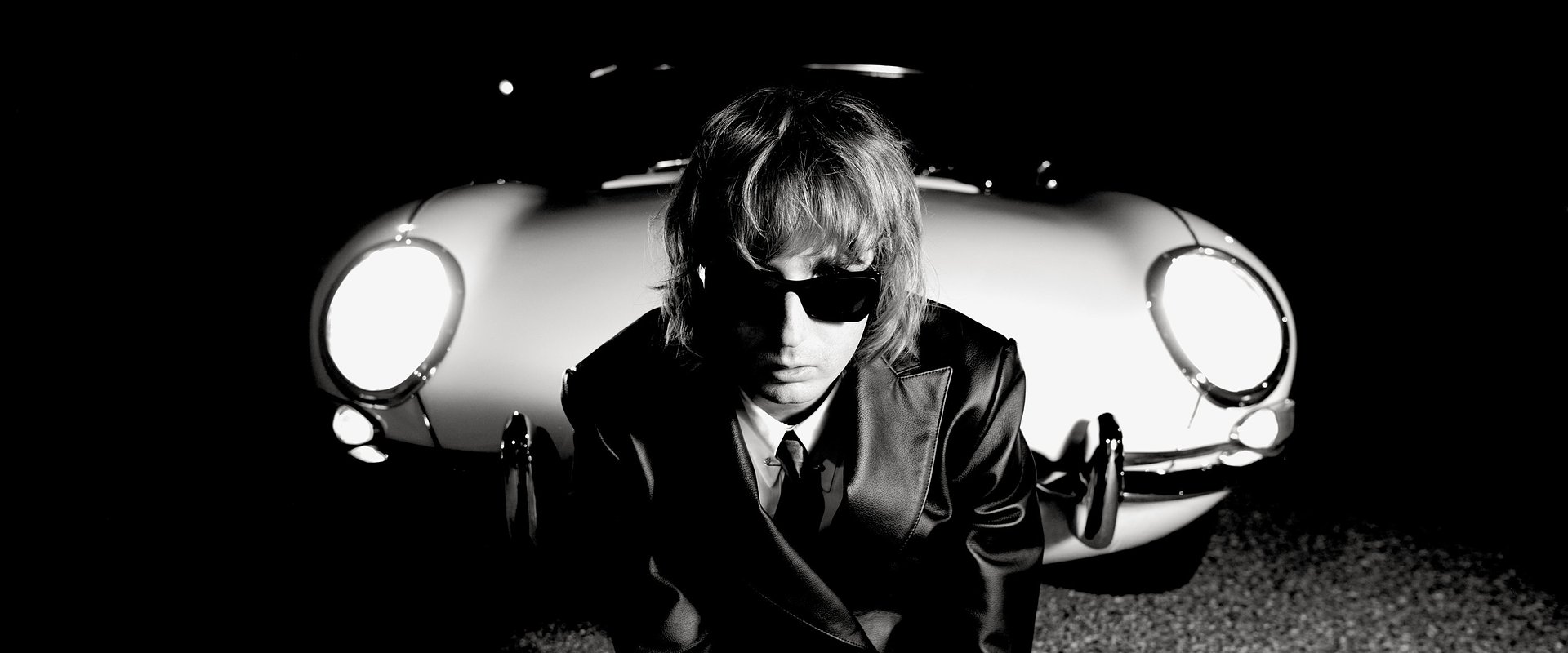 Megjelent Thomas Raggi, a Måneskin gitárosának első szólólemeze, melyen a kortárs rockzene krémje működik közre