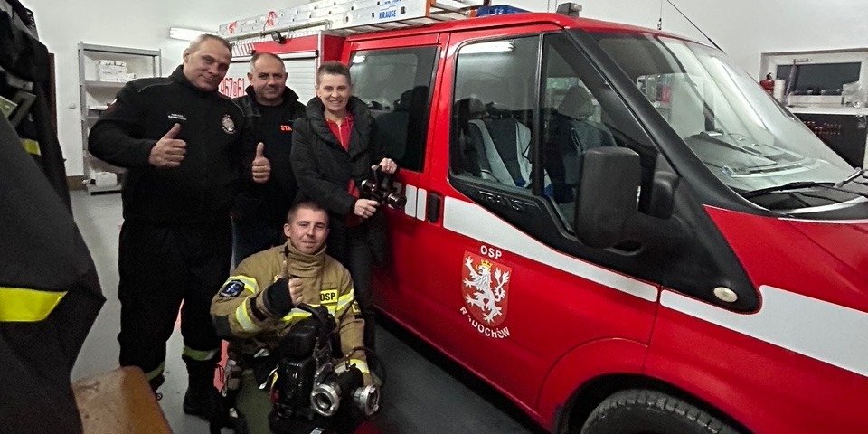 Respect Energy pomoc dla powodzian OSP i szpital