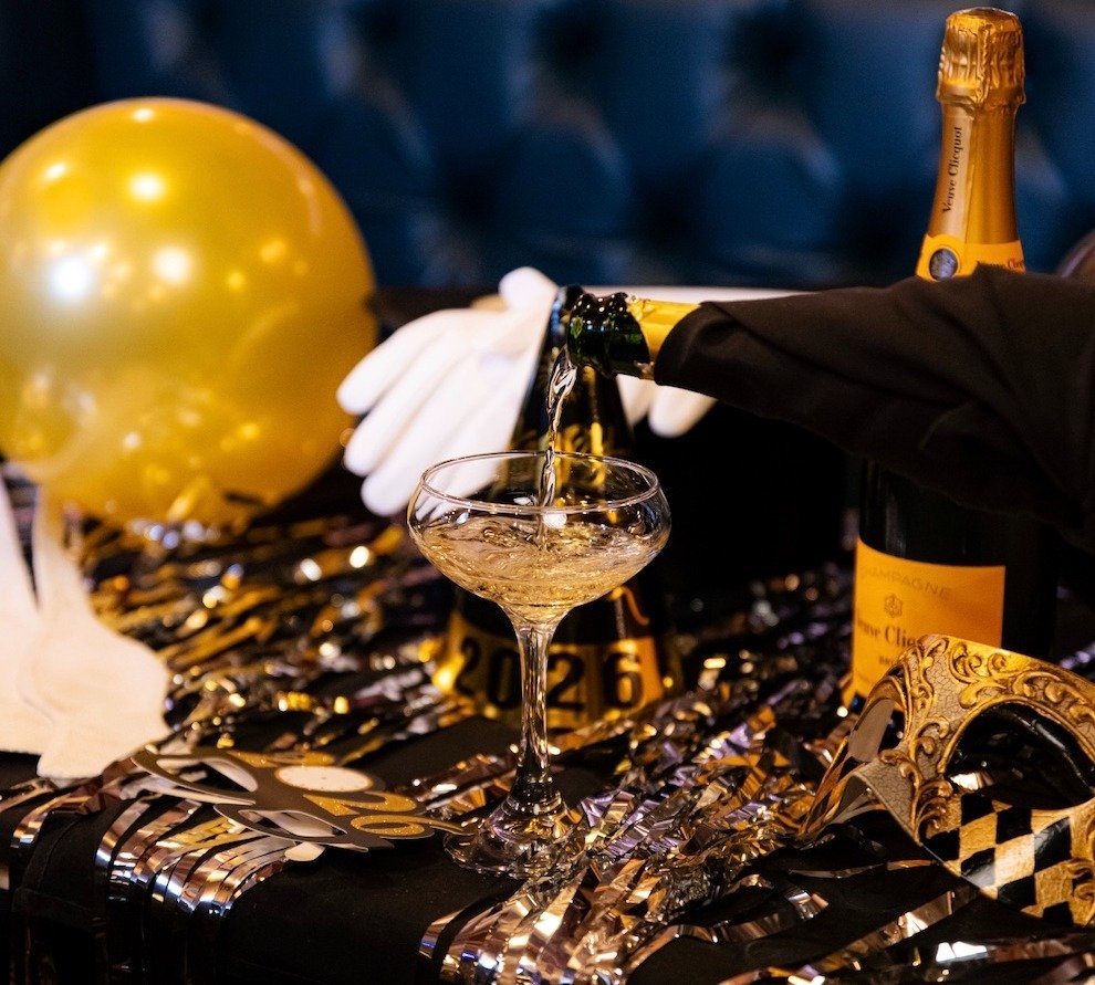 New Braunfels Vintage Speakeasy Welcomes 2026 with a Masquerade Celebration