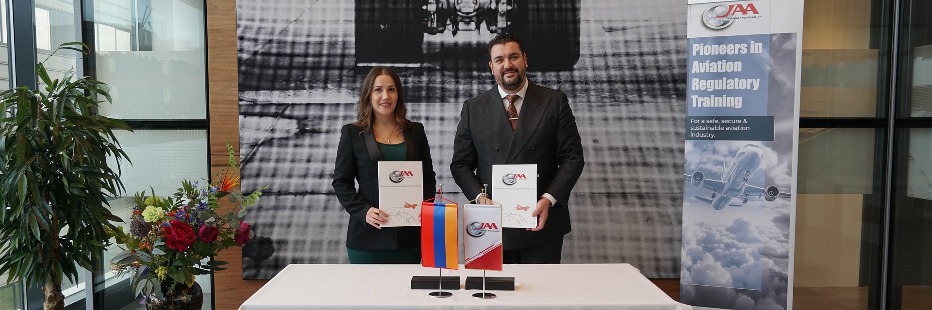 JAA Training Organisation and the Aviation Accidents and Serious Incidents Investigation Division (AASIID) of the Ministry of Territorial Administration and Infrastructure of the Republic of Armenia Sign Memorandum of Understanding on Aviation Safety and Training Cooperation
