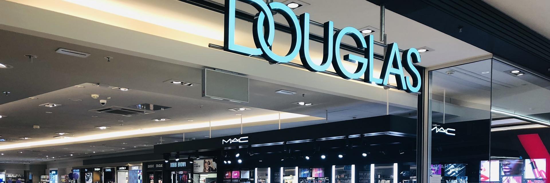 170 PERFUMERII DOUGLAS W POLSCE – PIĘKNO DOSTĘPNE DLA KAŻDEGO