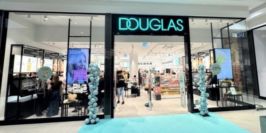 DOUGLAS Z PEFUMERIĄ W TOMASZOWIE MAZOWIECKIM