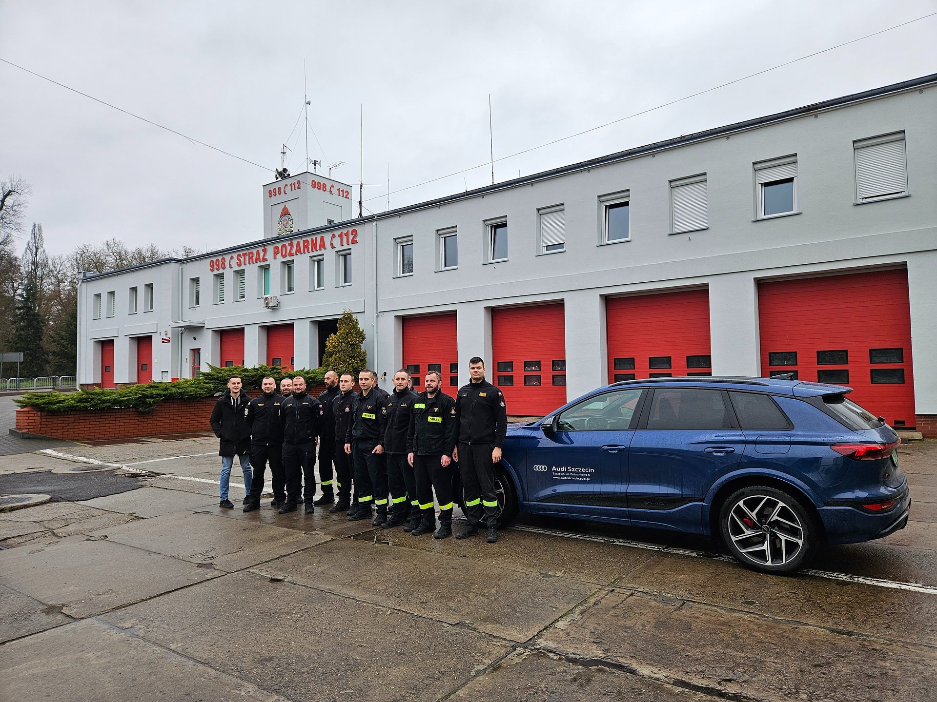 Strażacy z Gryfina odbyli profesjonalne szkolenie z zakresu ratownictwa przy udziale pojazdów elektrycznych