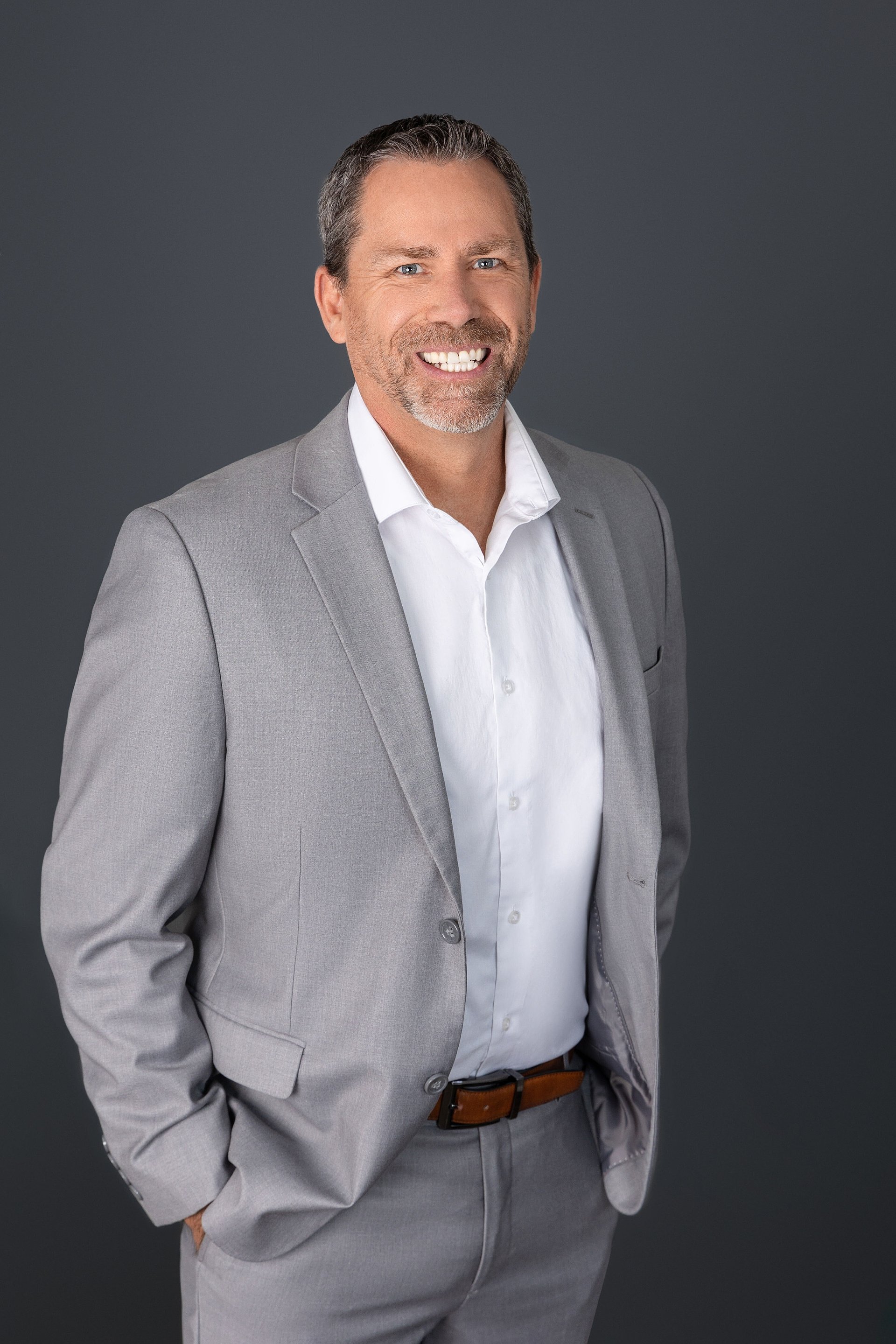 Mark Henschell Associates with the Tucson-Foothills Office of Coldwell Banker Realty