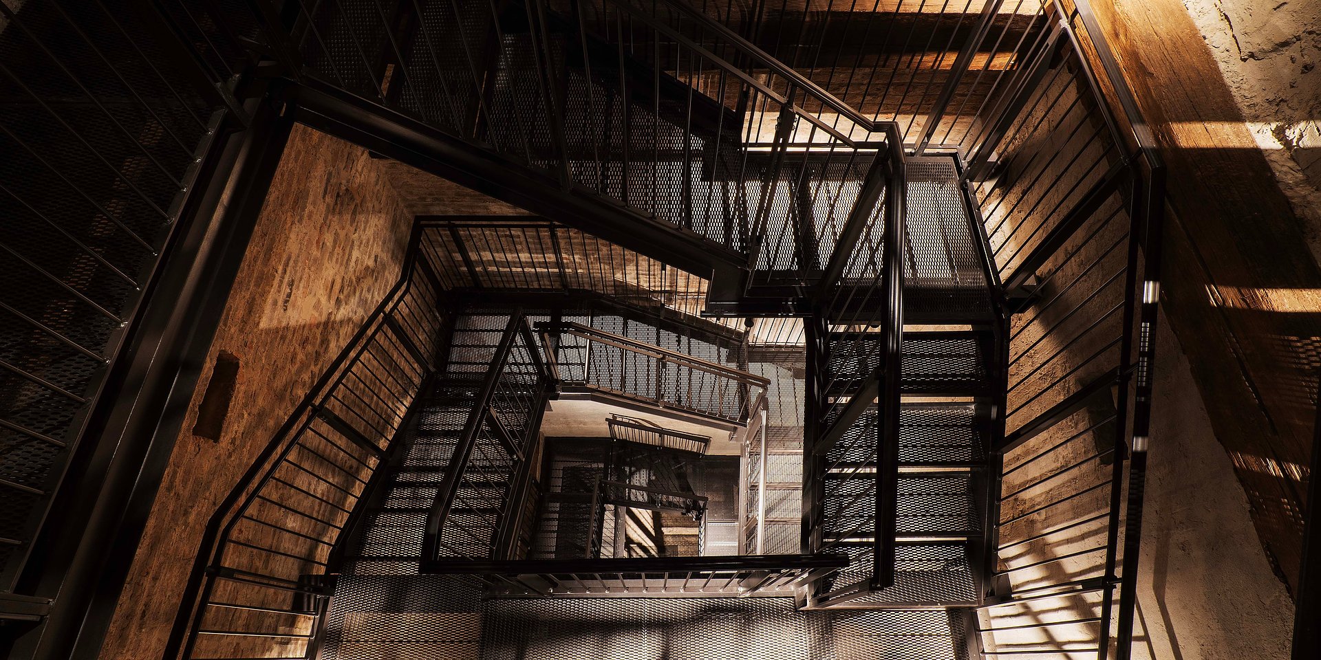 The Rediscovered Tower. The Restoration of the Torre degli Anziani in the Heart of Padua. A Project by Architettura Tommasi