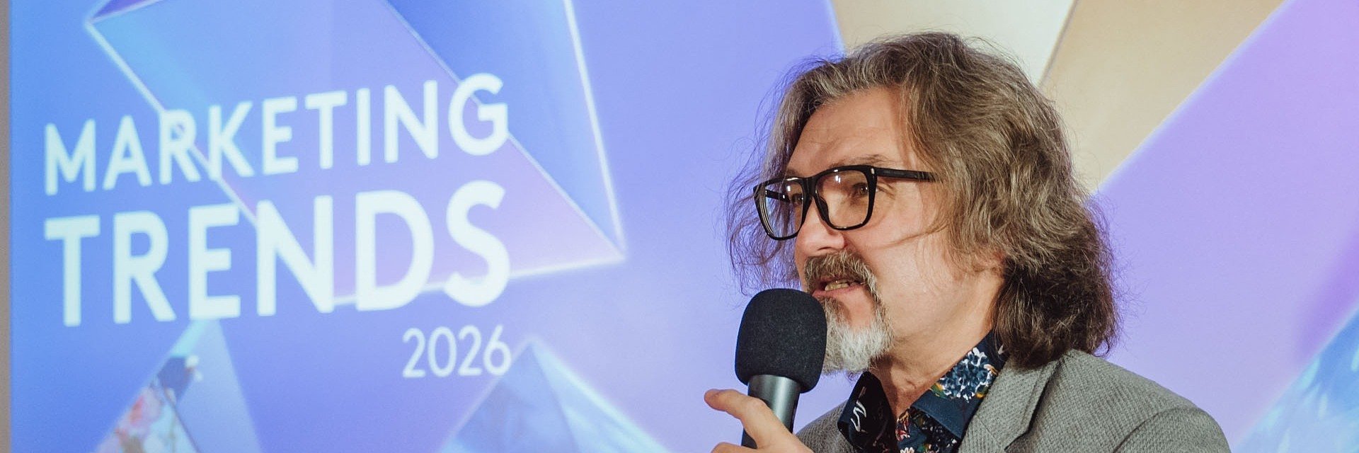 Sztuczna inteligencja, mikrospołeczności i drobne przyjemności - Kantar prognozuje marketing przyszłości