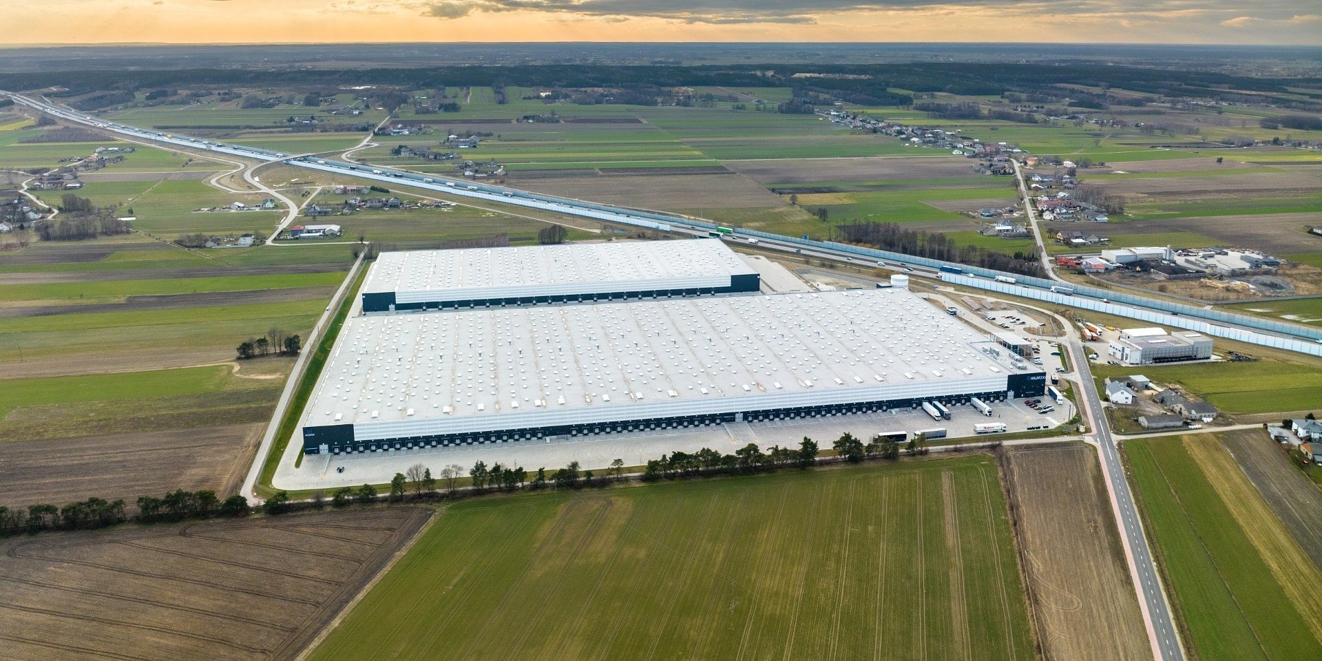 Sklepy Komfort S.A. z nowym magazynem w Czatolinie. Ponad 30 000 m2 nowoczesnej powierzchni logistycznej