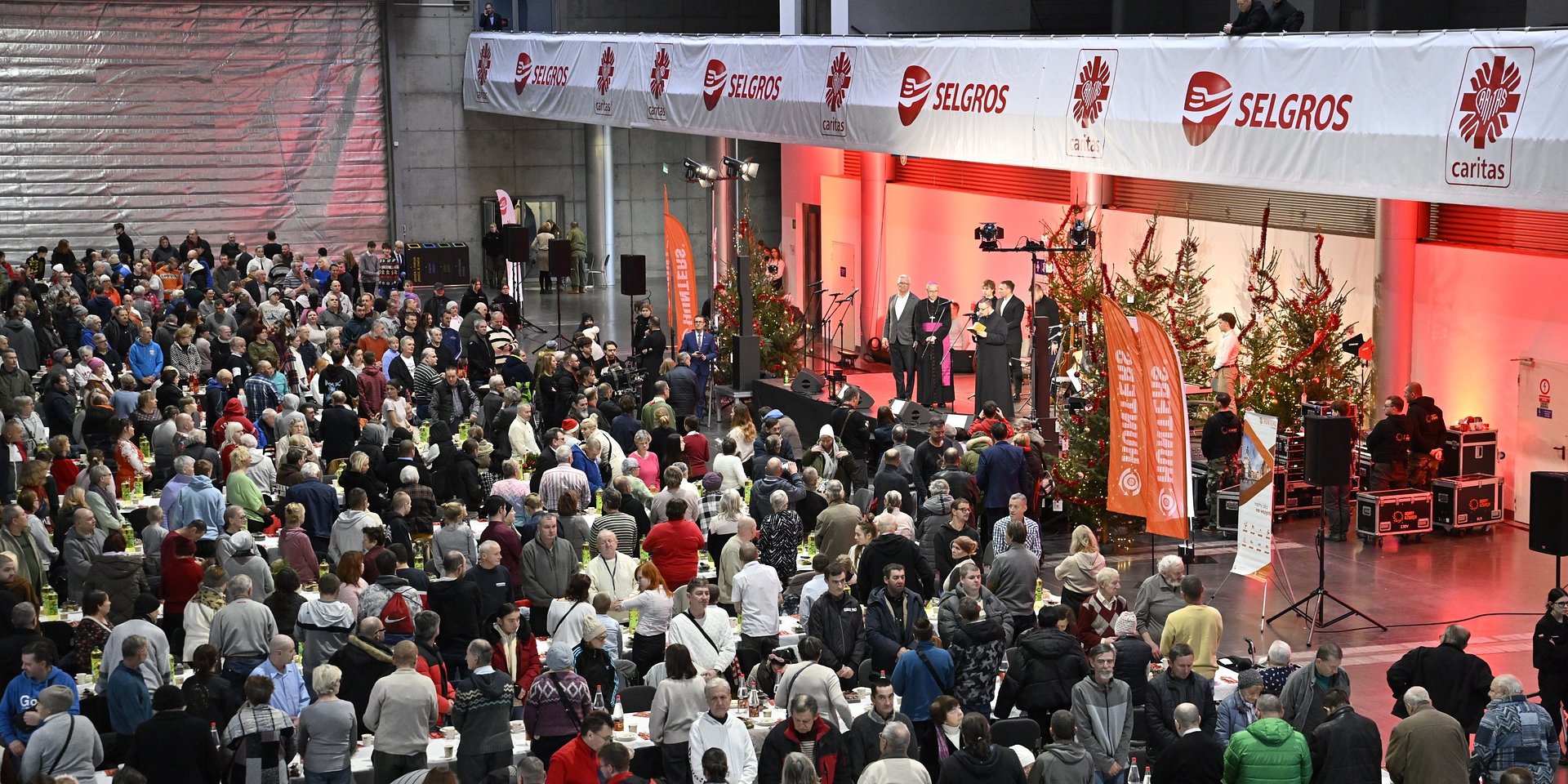 Wspólny stół, wspólna pomoc: Selgros i Caritas od lat łączą siły na Święta