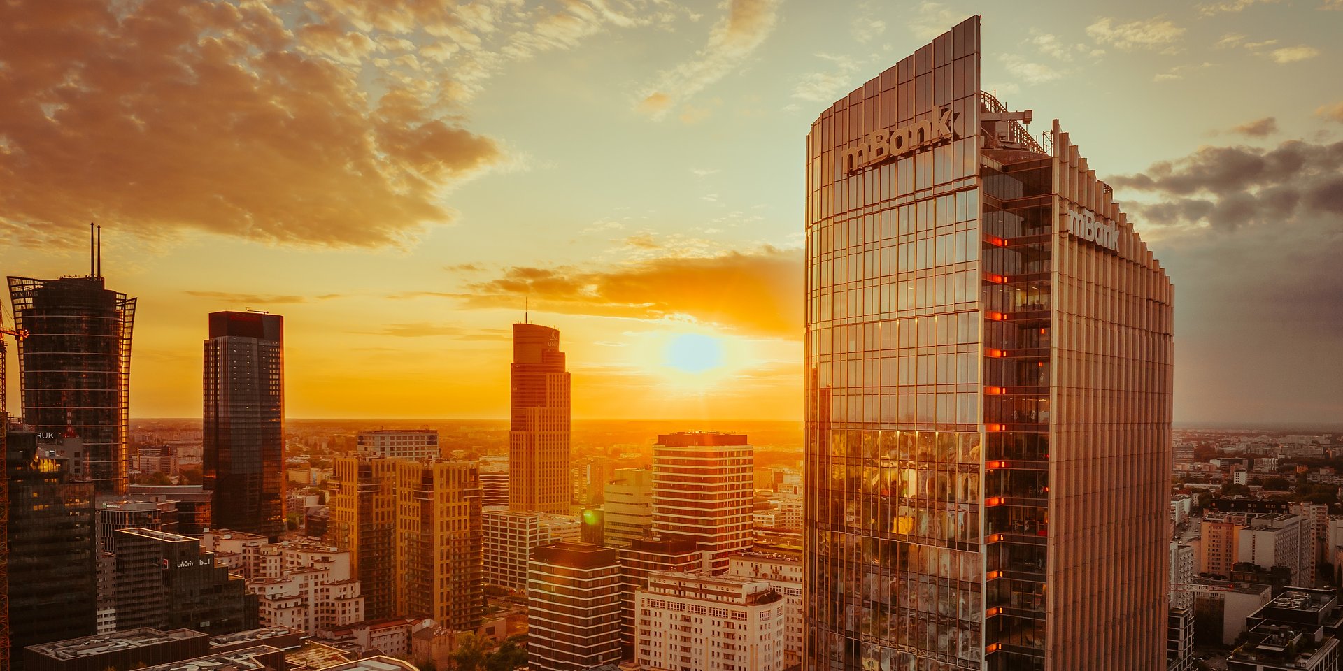 Technologiczna strategia mBanku w centrum uwagi. Forrester Impact Award, europejskie laury za GenAI i rok mierzalnych wyników