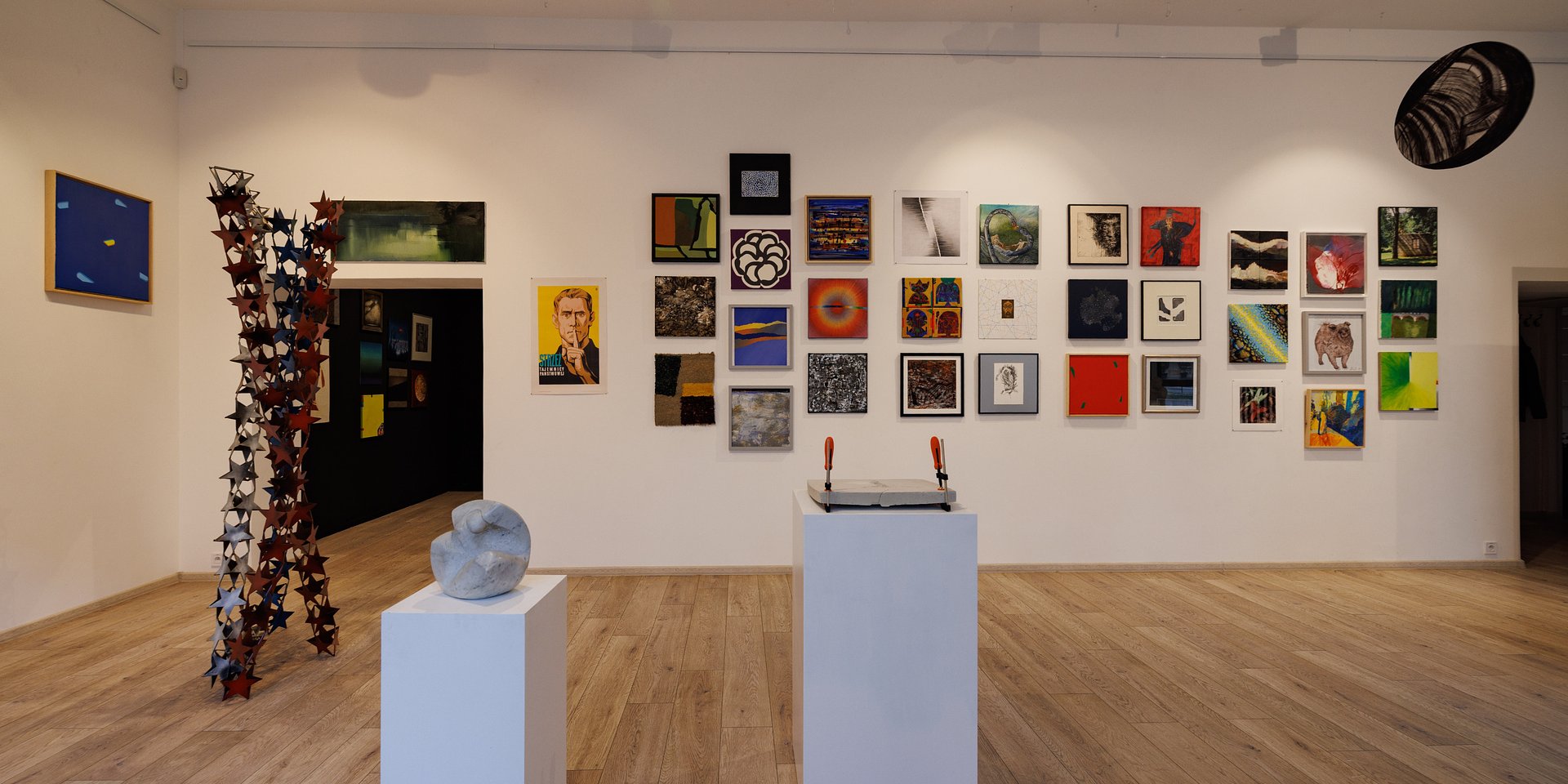 Zamykamy trzy wystawy – zapraszamy na finisaże w galeriach Mazowieckiego Instytutu Kultury