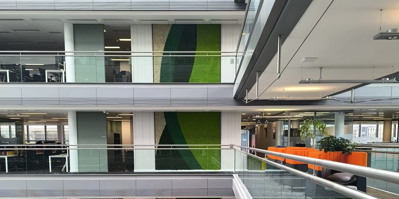 BENETTI MOSS WALLS IN THE PWC OFFICES IN DUBLIN