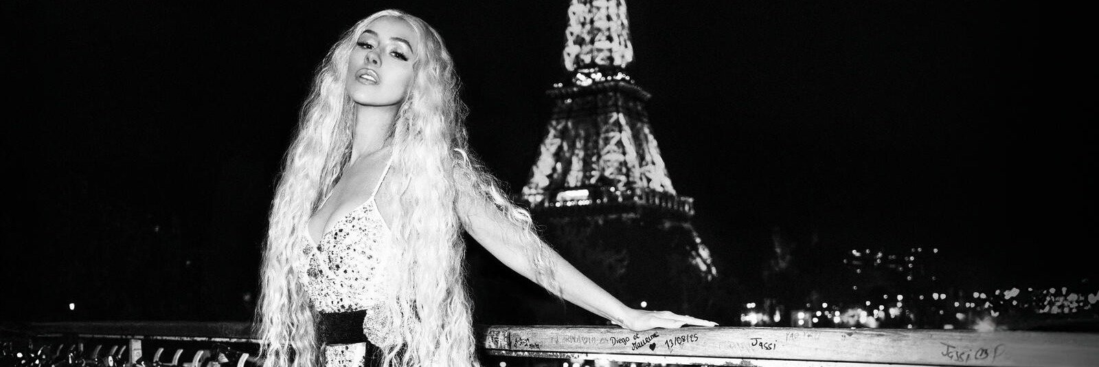 Přeneste se do vánoční Paříže s novým albem Christiny Aguilery