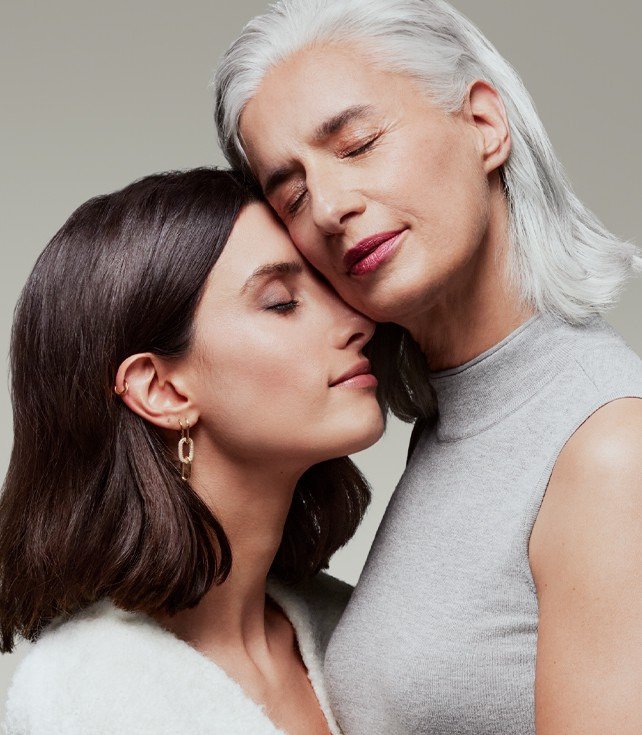 DOUGLAS Z KAMPANIĄ ‘MAMO, OTACZASZ MNIE MIŁOŚCIĄ’ NA DZIEŃ MAMY