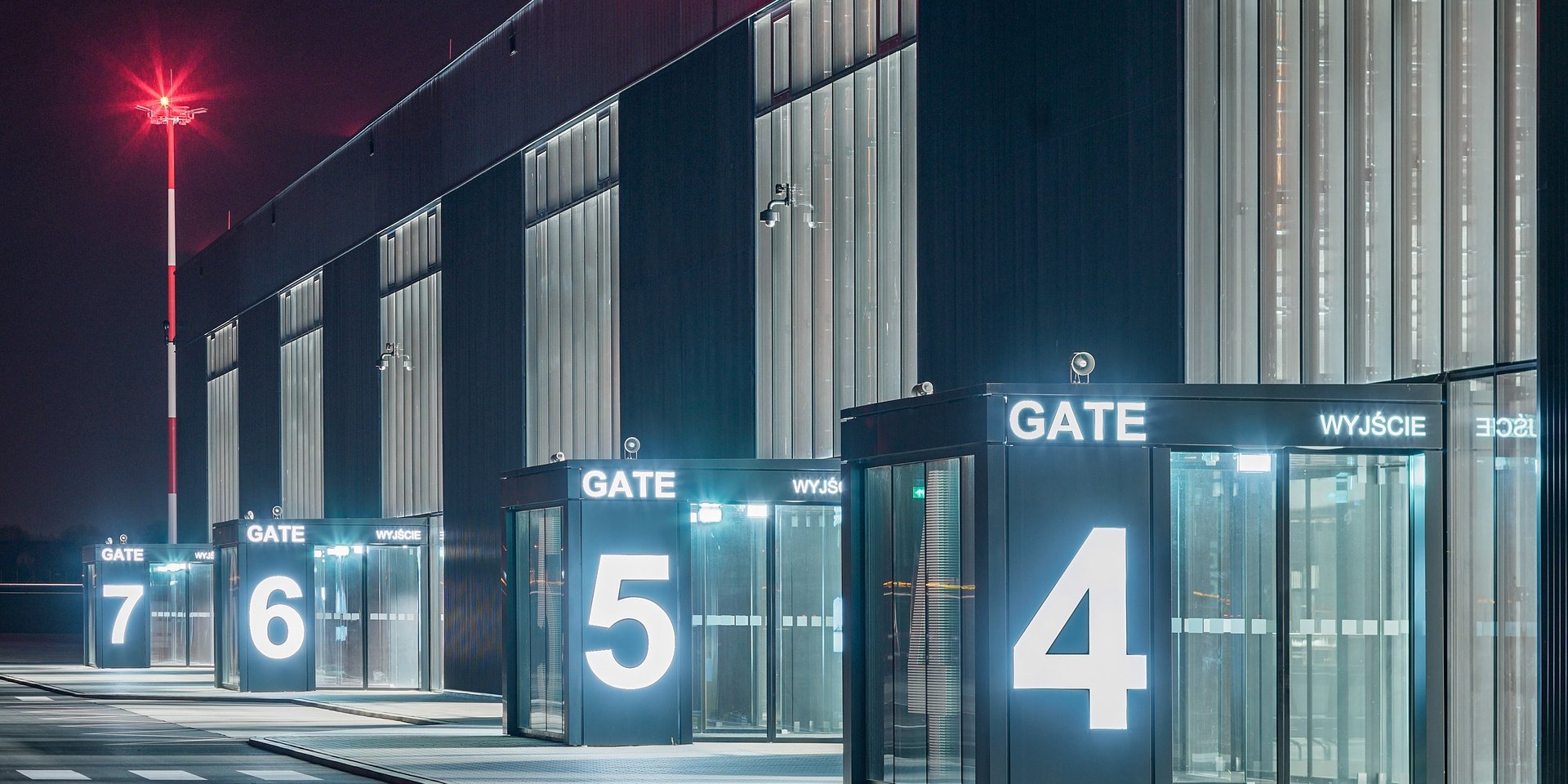 Lotnisko Warszawa-Radom: wyniki pasażerskie grudnia 2025