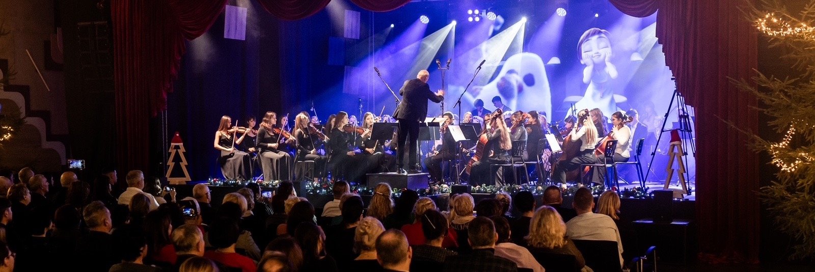 Świąteczna magia w Kronospan Design Center – muzyka, ludzie i wspólne emocje