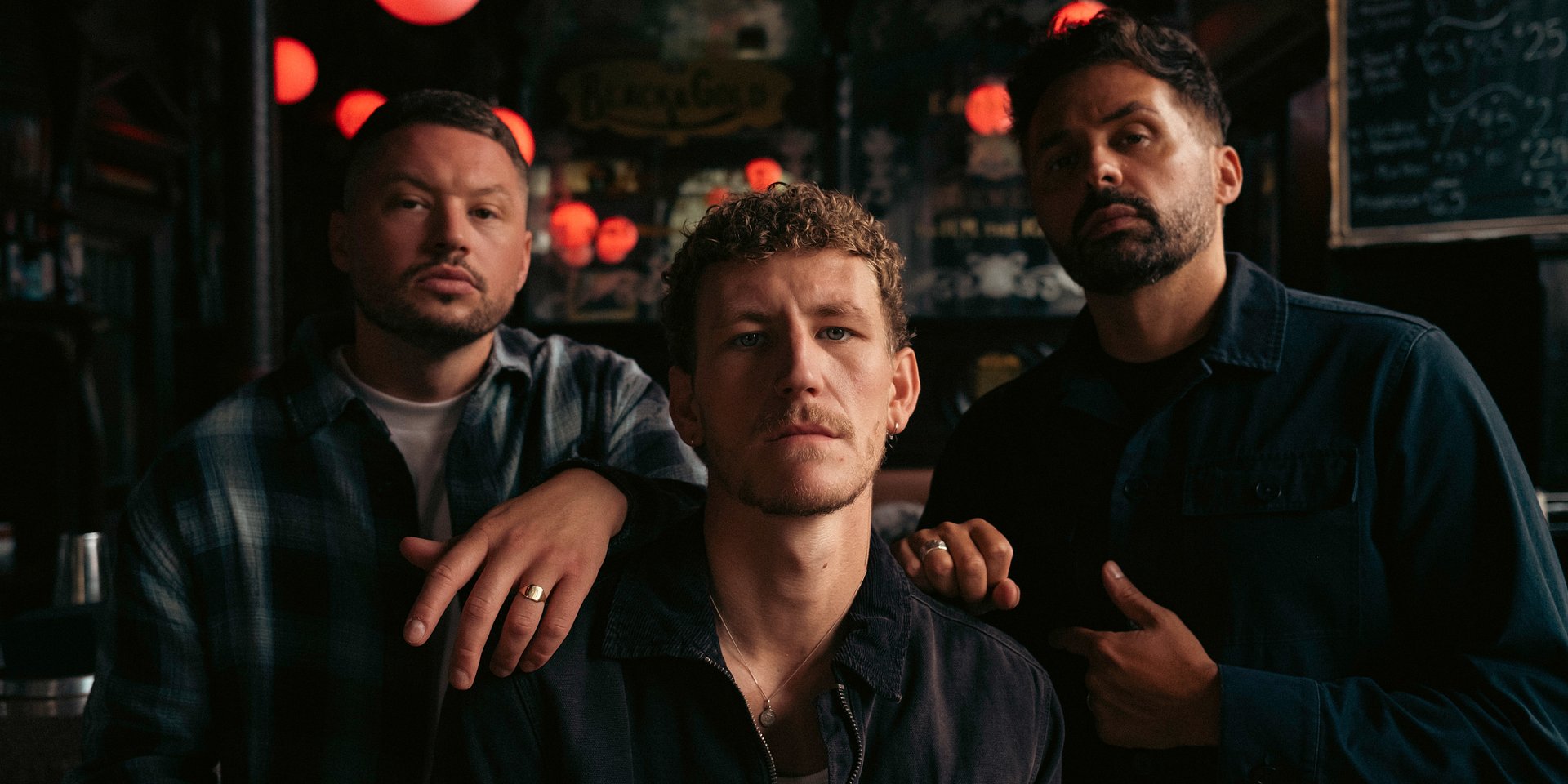 Nathan Evans i SAINT PHNX pokazują, czym jest ich szczęśliwe miejsce