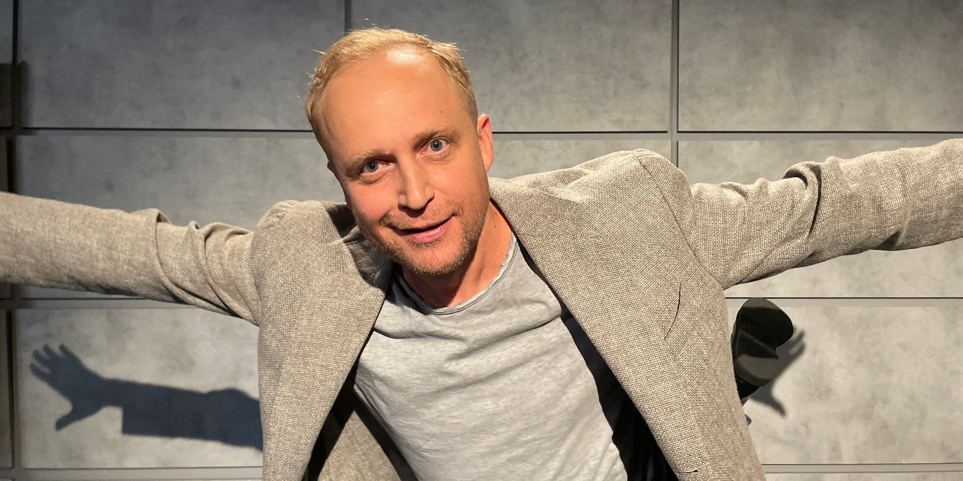 Piotr Adamczyk kontra Orzełek Iggy!