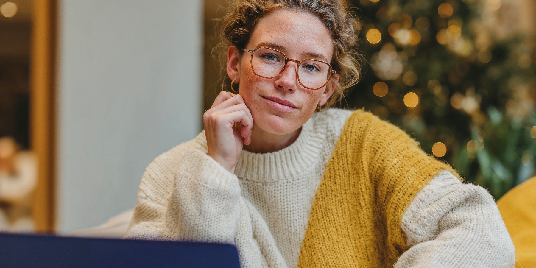 Holiday Shopping 2025: What Traffic Data Reveals About Search, AI, and How People Actually Buy