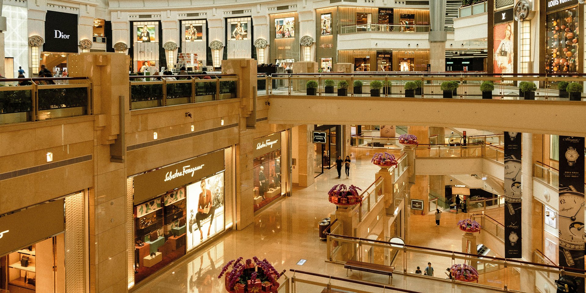 Niemal 550 000 mkw. nowej powierzchni i liczne debiuty marek – rynek handlowy w 2025 roku